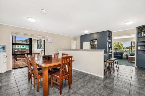 Photo of property in 16 Montmere Avenue, Te Atatu Peninsula, Auckland, 0610