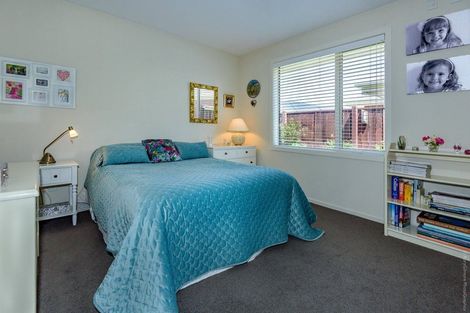 Photo of property in 27 Saltaire Street, North New Brighton, Christchurch, 8083