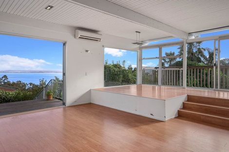 Photo of property in 28 Mayall Avenue, Beach Haven, Auckland, 0626