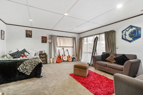Photo of property in 148 West Harbour Drive, West Harbour, Auckland, 0618