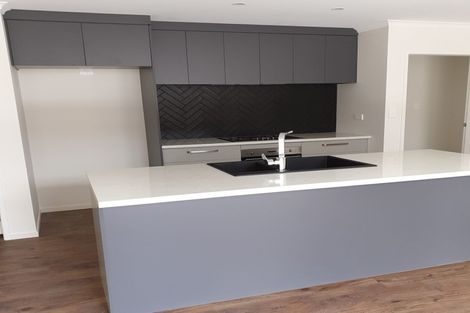 Photo of property in 60 Tawhiti Road, Pukekohe, 2120