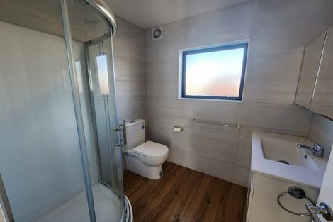 Photo of property in 51 Astley Avenue, New Lynn, Auckland, 0600