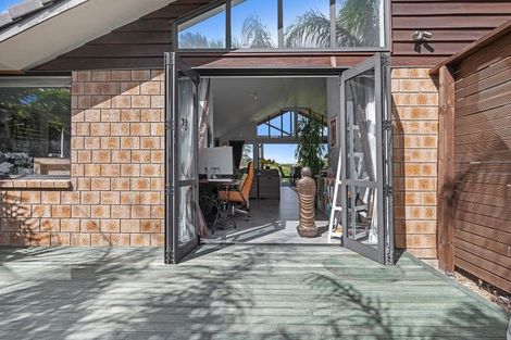 Photo of property in 68 Omana Avenue, Shelly Beach, Helensville, 0874