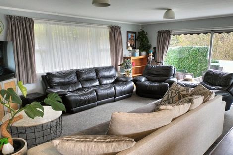 Photo of property in 27 Ngahere Street, Stokes Valley, Lower Hutt, 5019