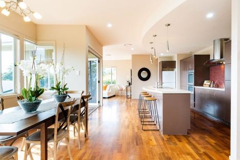 Photo of property in 68 Rochfort Road, Havelock North, 4130