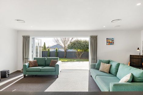 Photo of property in 70 Houchens Road, Glenview, Hamilton, 3206