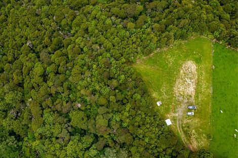 Photo of property in 853b Old North Road, Waimauku, 0882