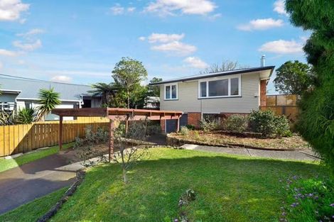 Photo of property in 34 Coniston Avenue, Te Atatu South, Auckland, 0610