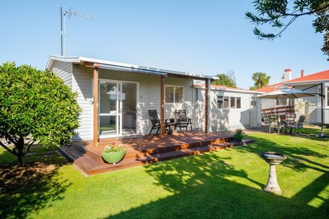 Photo of property in 2 Saint Olpherts Avenue, Hamilton East, Hamilton, 3216