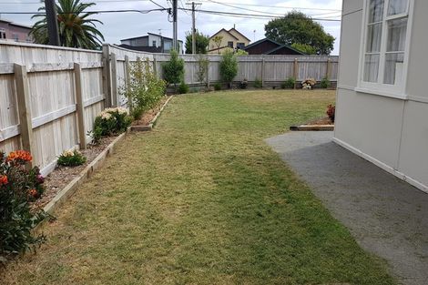 Photo of property in 43 Martin Road, Paraparaumu Beach, Paraparaumu, 5032