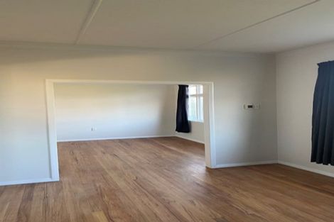 Photo of property in 77 Bridge Street, Bulls, 4818