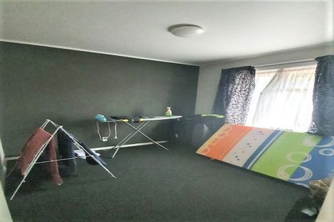 Photo of property in 2/1068 Fergusson Drive, Clouston Park, Upper Hutt, 5018