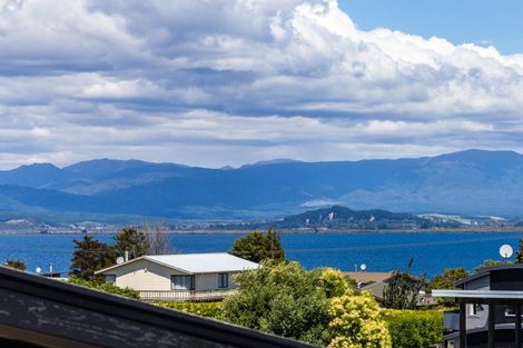 Photo of property in 9 Tawiri Place, Kuratau, Turangi, 3381