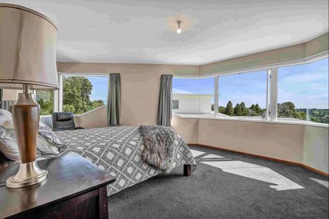 Photo of property in 377 Mangorei Road, Merrilands, New Plymouth, 4312