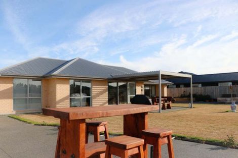 Photo of property in 5 Denton Street, Amberley, 7410