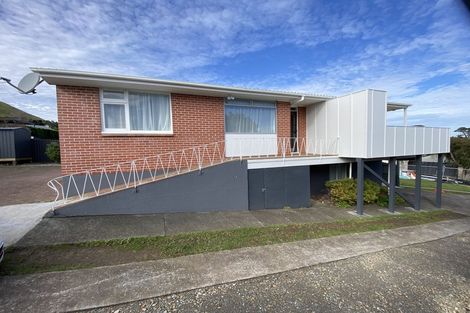 Photo of property in 115 Wallace Road, Mangere Bridge, Auckland, 2022