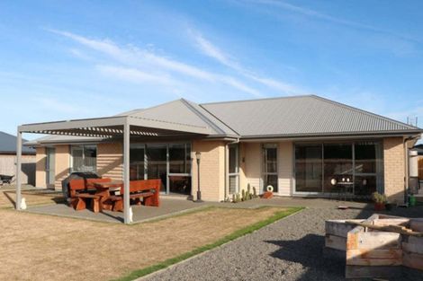 Photo of property in 5 Denton Street, Amberley, 7410