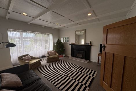 Photo of property in 111 Duchess Crescent, Mayfair, Hastings, 4122