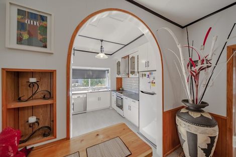 Photo of property in 24 Melville Street, Waipawa, 4210