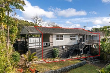 Photo of property in 1/649 Beach Road, Rothesay Bay, Auckland, 0630