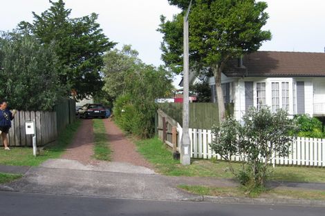 Photo of property in 15 Midgley Road, West Harbour, Auckland, 0618