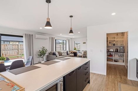 Photo of property in 119 Shillingford Boulevard, Rolleston, 7615