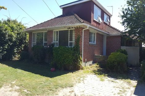 Photo of property in 127 Avonhead Road, Avonhead, Christchurch, 8042