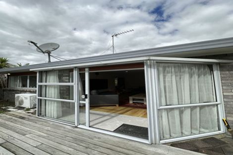 Photo of property in 2/55 Clydesdale Avenue, Somerville, Auckland, 2014