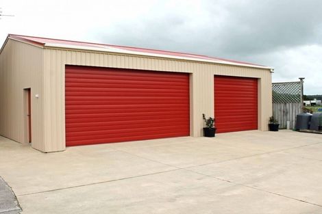 Photo of property in 74 Henwood Road, Paraite, New Plymouth, 4372