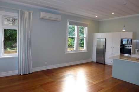 Photo of property in 5 Kowhai Road, Bluff Hill, Napier, 4110