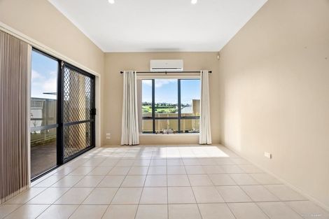 Photo of property in 100 Nautilus Drive, Gulf Harbour, Whangaparaoa, 0930