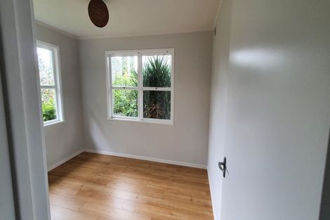 Photo of property in 19 Spence Road, Henderson, Auckland, 0612