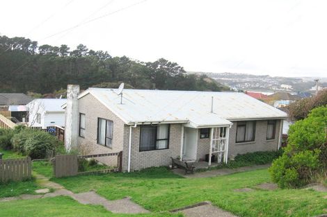 Photo of property in 19a Waiuta Street, Titahi Bay, Porirua, 5022