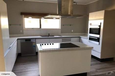 Photo of property in 101 Stanmore Bay Road, Stanmore Bay, Whangaparaoa, 0932