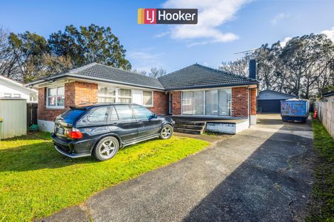 Photo of property in 11 Malcolm Place, Mangere East, Auckland, 2024