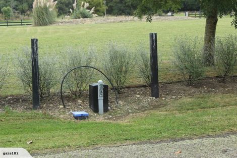 Photo of property in 18 Ivy Lane, Ohau, Levin, 5570