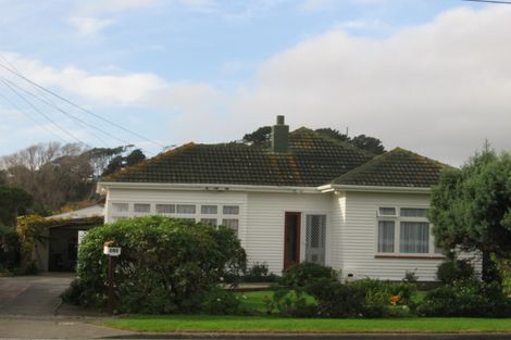 Photo of property in 213 Te Moana Road, Waikanae, 5036
