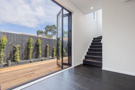Photo of property in 18d St Michaels Avenue, Point Chevalier, Auckland, 1022
