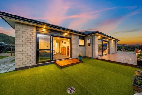 Photo of property in 20 Kerrigan Crescent, Wallaceville, Upper Hutt, 5018