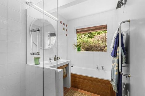 Photo of property in 68 Chamberlain Road, Karori, Wellington, 6012