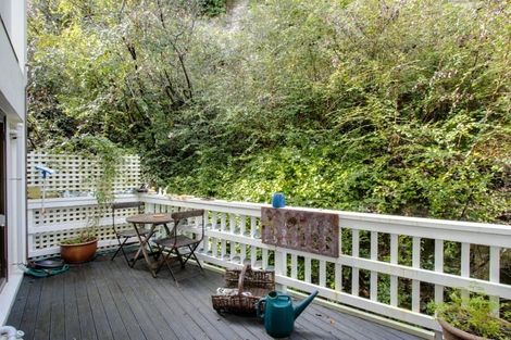 Photo of property in 4/80 Battery Road, Ahuriri, Napier, 4110