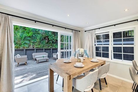 Photo of property in 74 Holyoake Place, Chatswood, Auckland, 0626
