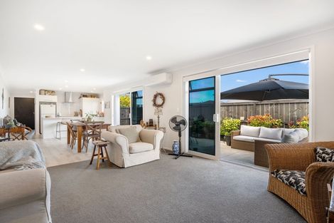 Photo of property in 12 Fontana Street, Papamoa, 3118