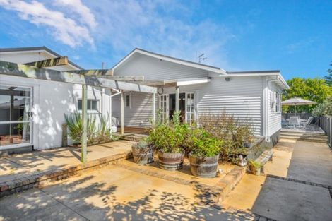 Photo of property in 11 Mansel Avenue, Hillcrest, Hamilton, 3216