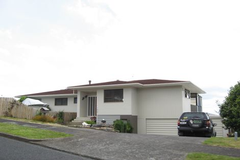 Photo of property in 1 Dunolly Place, Pukekohe, 2120