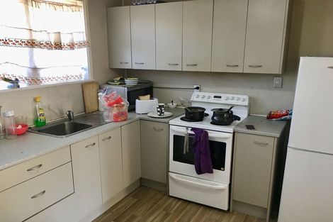 Photo of property in 2/86 Carruth Road, Papatoetoe, Auckland, 2025