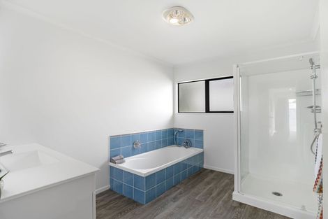 Photo of property in 29 Gledstane Road, Stanmore Bay, Whangaparaoa, 0932