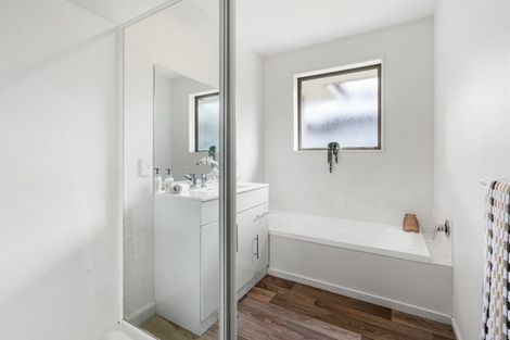 Photo of property in 16 Lindores Street, Addington, Christchurch, 8024