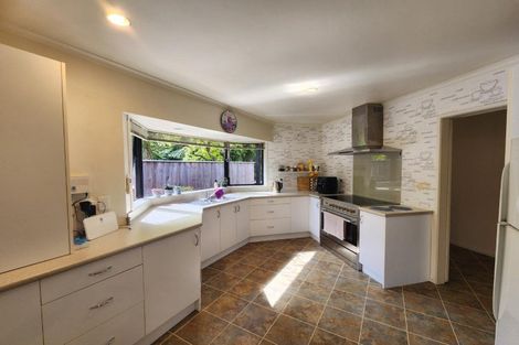 Photo of property in 70 Belt Road, New Plymouth, 4310