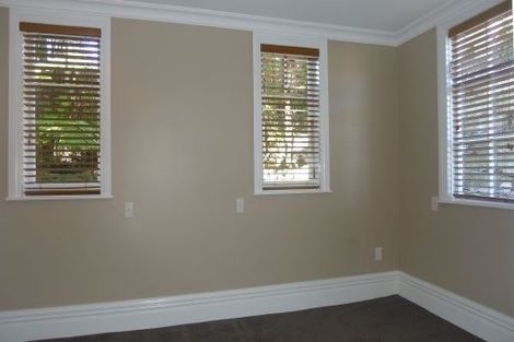 Photo of property in 27 Tawa Terrace, Tawa, Wellington, 5028